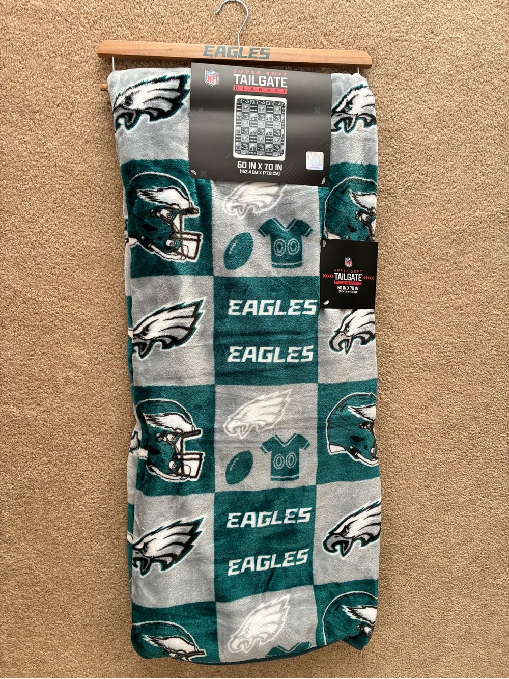NFL Philadelphia Eagles Plush Team Throw Blanket - Midnight Green/White